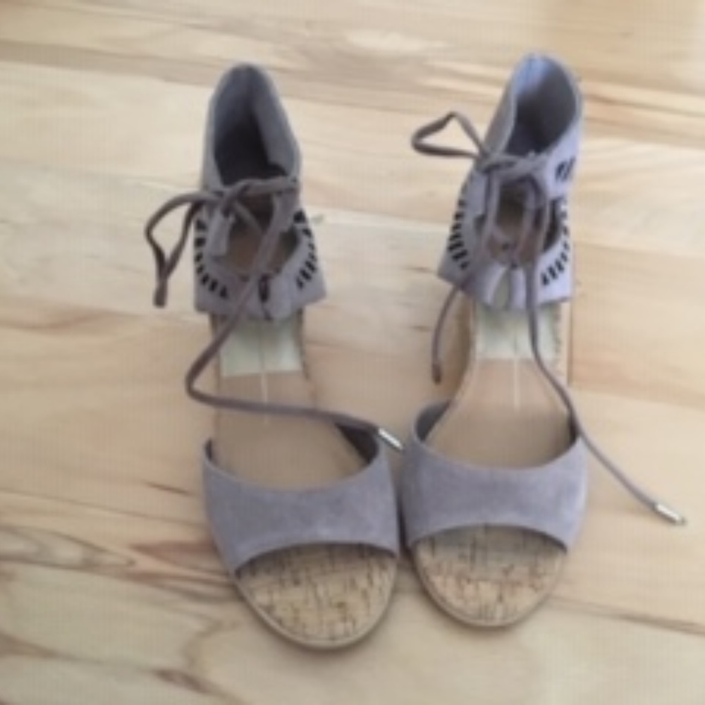 DOLCE VITA SIZE 7